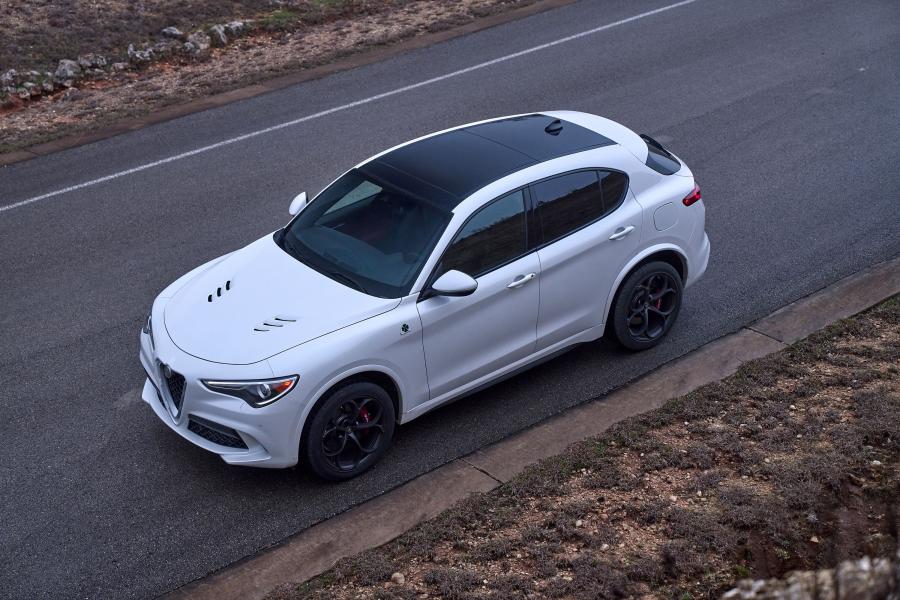  Alfa Romeo Stelvio Quadrifoglio (949) 2018 года  (NA) (фото 40 из 40)